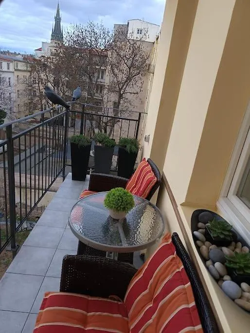 Cozy Apartment In Prague 2 Tjekkiet