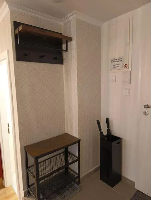 Cozy Apartment In Prague 2
